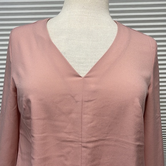 Banana Republic Factory Dusty Rose Long Lantern Sleeve V-Neck Blouse Size XS - Picture 2 of 9